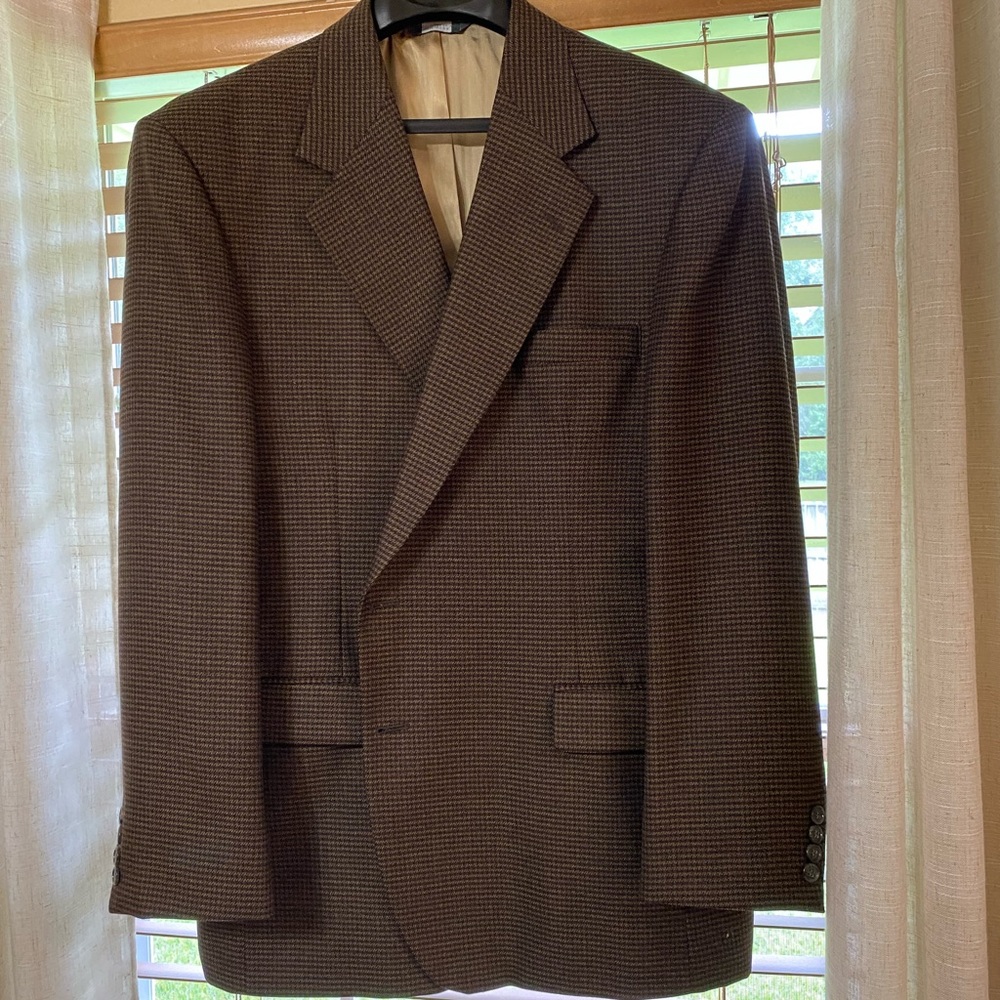 Sports Coat “Haggar” 3 Buttons, size 46R, Dark Brown Chocolate w/ light mix